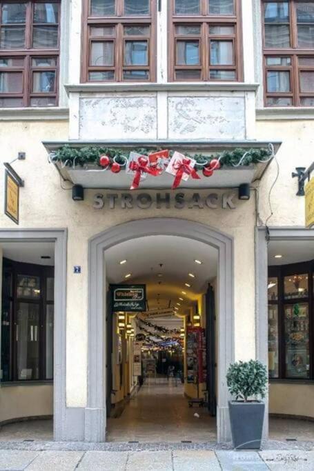 Apartment In Der Strohsackpassage - Zentrum Hbf Oper لبسيا المظهر الخارجي الصورة